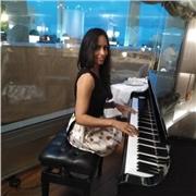 Profesora de lenguaje musical, piano y canto. Ofrezco dar clases a domicilio